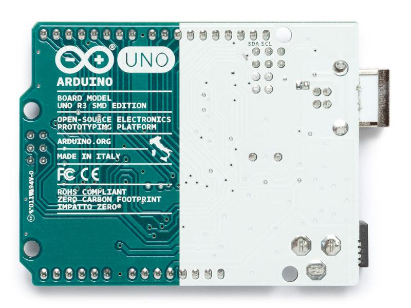 Arduino Entwicklerboard Arduino Uno SMD Rev3 Edition, Prozessorfamilie: ATmega328, Anzahl Prozessorkerne: 1, Audiokanäle: Keine, Schnittstellen: USB 2.0; GPIO, 14 digitale I/O Pins, davon 6 mit PWM Output. 32KB Flash Speicher, 2KB SRAM, 1KB EEPROM