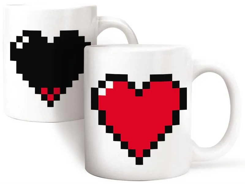 Kikkerland Kaffeetasse Pixel Herz mit Farbwechsel, Tassen Typ: Kaffeetasse, Material: Keramik, Themenwelt: Disney