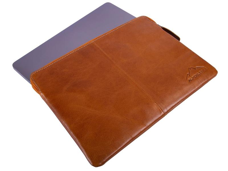 Alpenleder Notebook-Sleeve SPEZI MacBook Hellbraun, 15 ", Tragemöglichkeit: Ohne Tragevorrichtung, Bildschirmdiagonale: 15 ", Detailfarbe: Dunkelbraun, Material: Leder