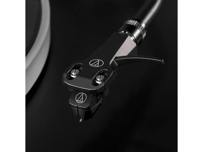 Audio-Technica Plattenspieler AT-LP5X Schwarz, Detailfarbe: Schwarz, Plattenspieler Antriebsart: Direktantrieb, Platte Geschwindigkeit: 78 U/min, 45 U/min, 33? U/min, Tonabnehmer: Dabei, Tonarm: J-Form, Anwender: HiFi